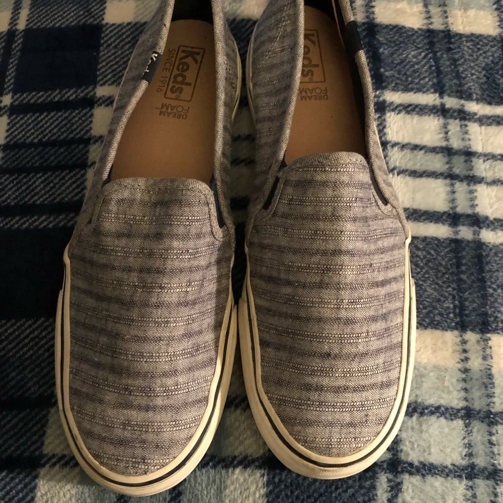 Keds Slip On Shoes - Picture 3 of 7